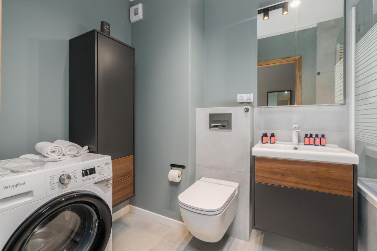 Poznan Serbska 2 Miejsca Parkingowe By Noclegi Renters Ngoại thất bức ảnh